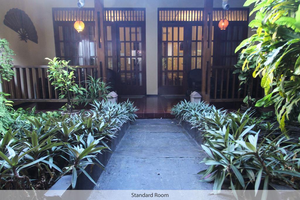 Duta Guest House Yogyakarta Esterno foto