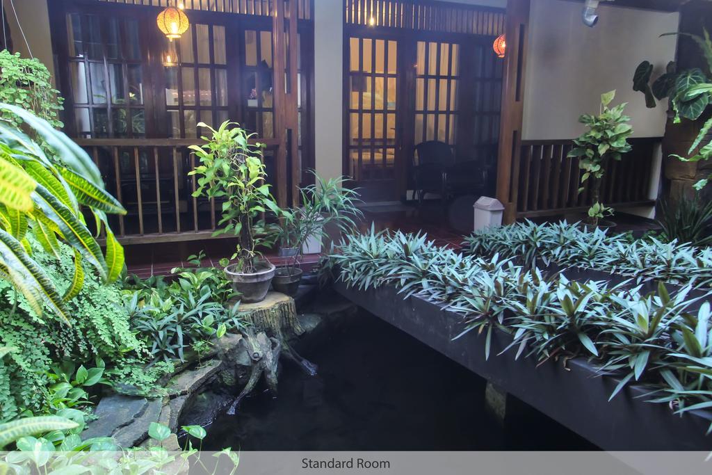 Duta Guest House Yogyakarta Esterno foto