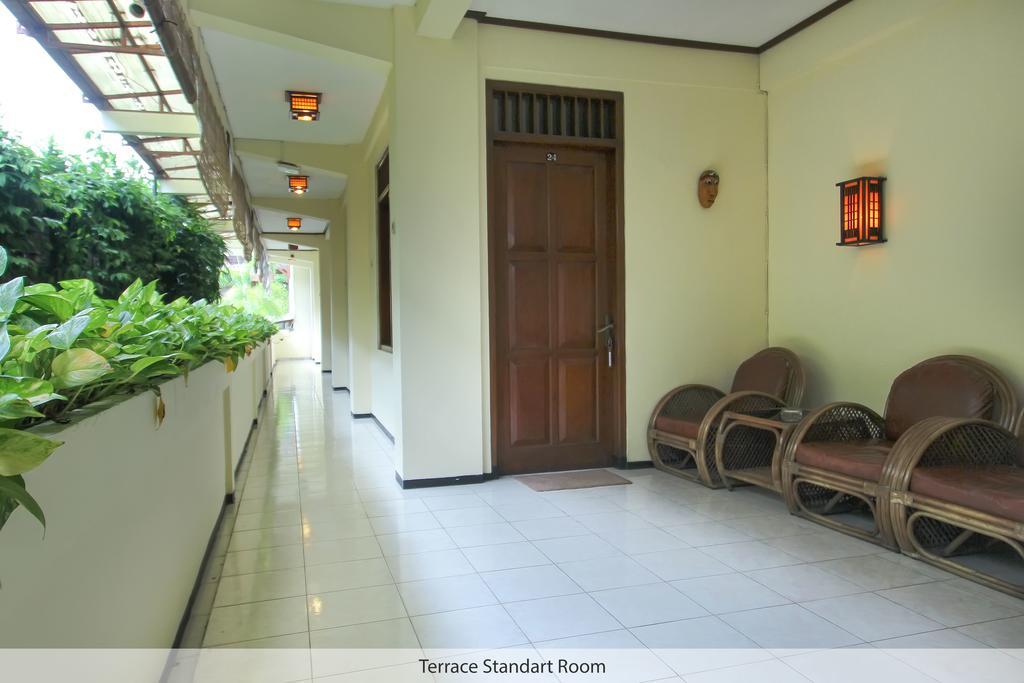 Duta Guest House Yogyakarta Esterno foto