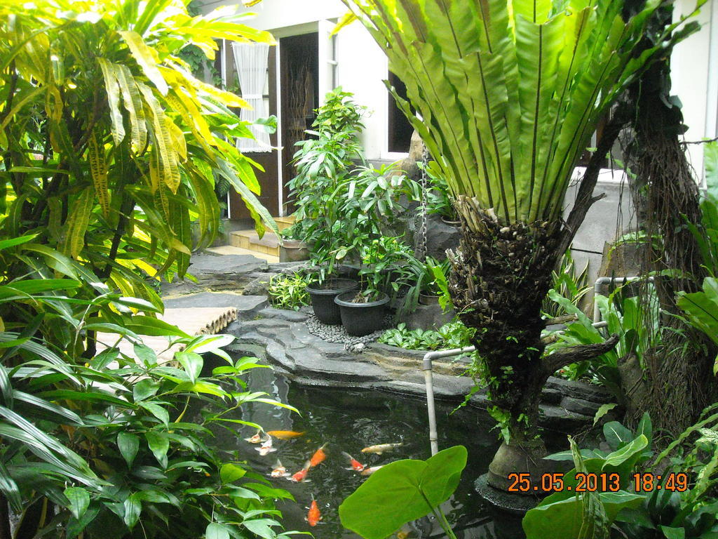 Duta Guest House Yogyakarta Esterno foto