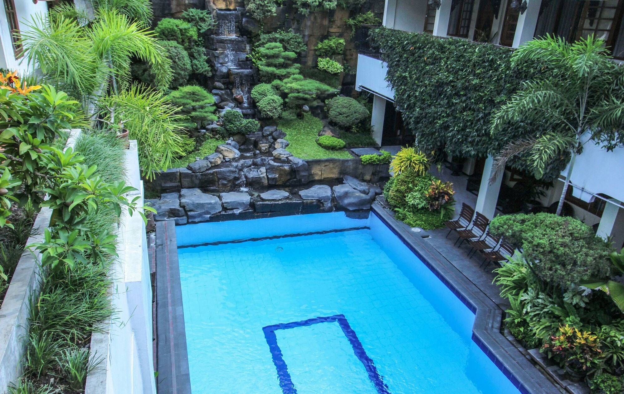 Duta Guest House Yogyakarta Esterno foto
