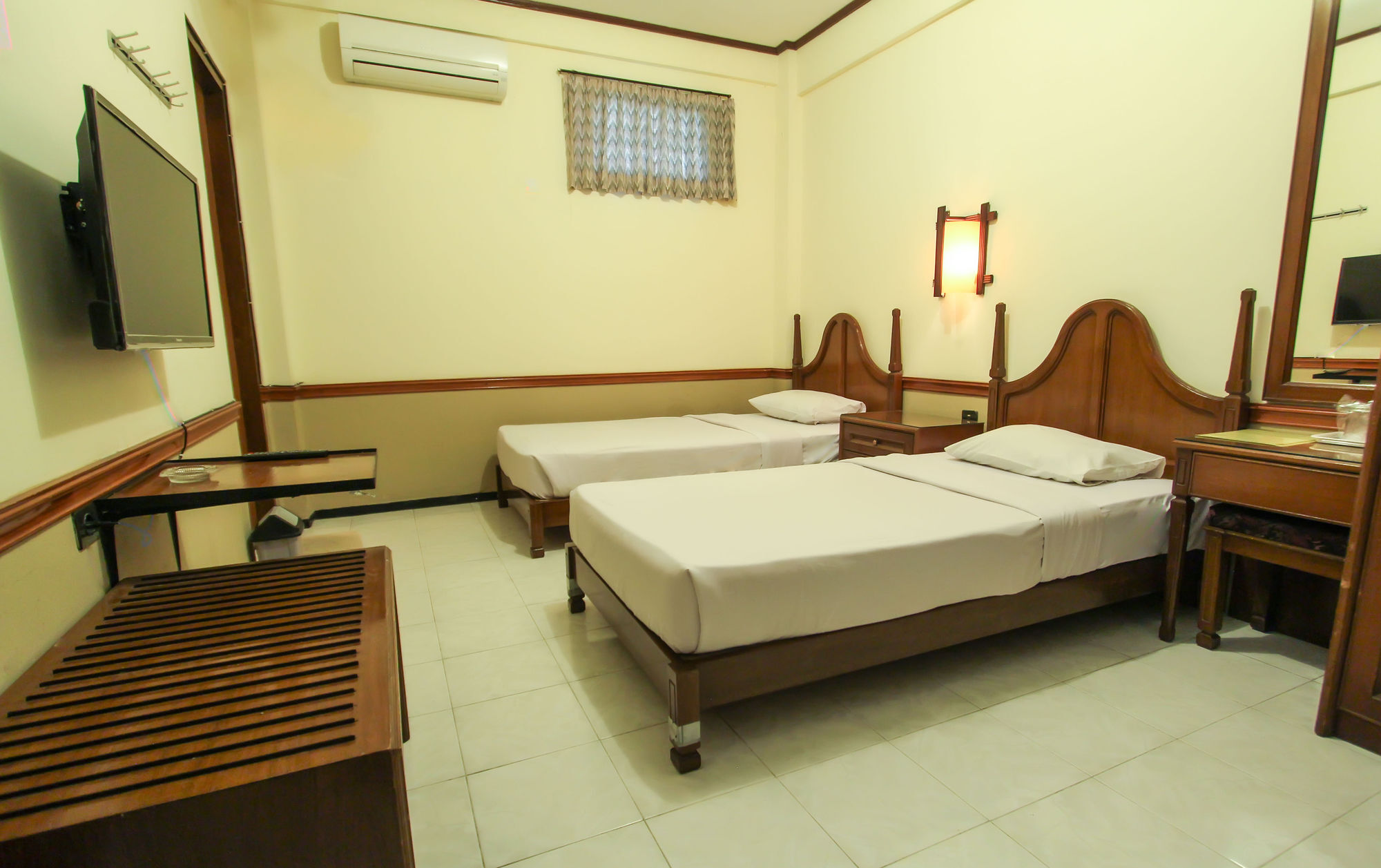 Duta Guest House Yogyakarta Esterno foto